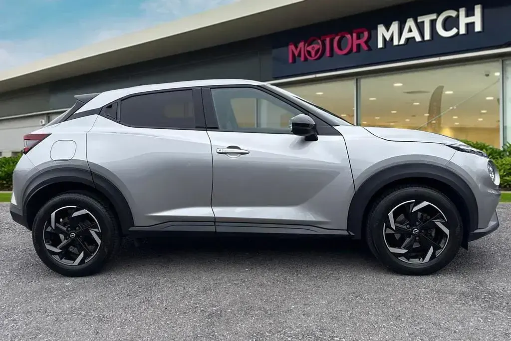 Used Nissan Juke N-Connecta 2023 Silver SUV