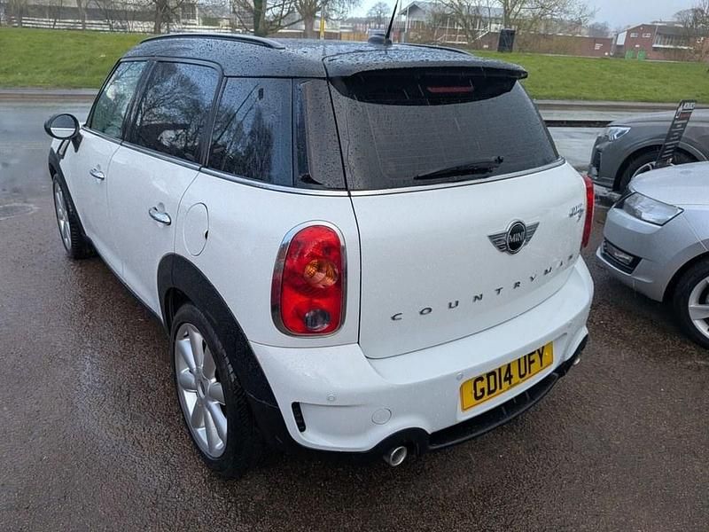 Used Mini Cooper SD Countryman 143 HP (105 kW) 2014 White SUV