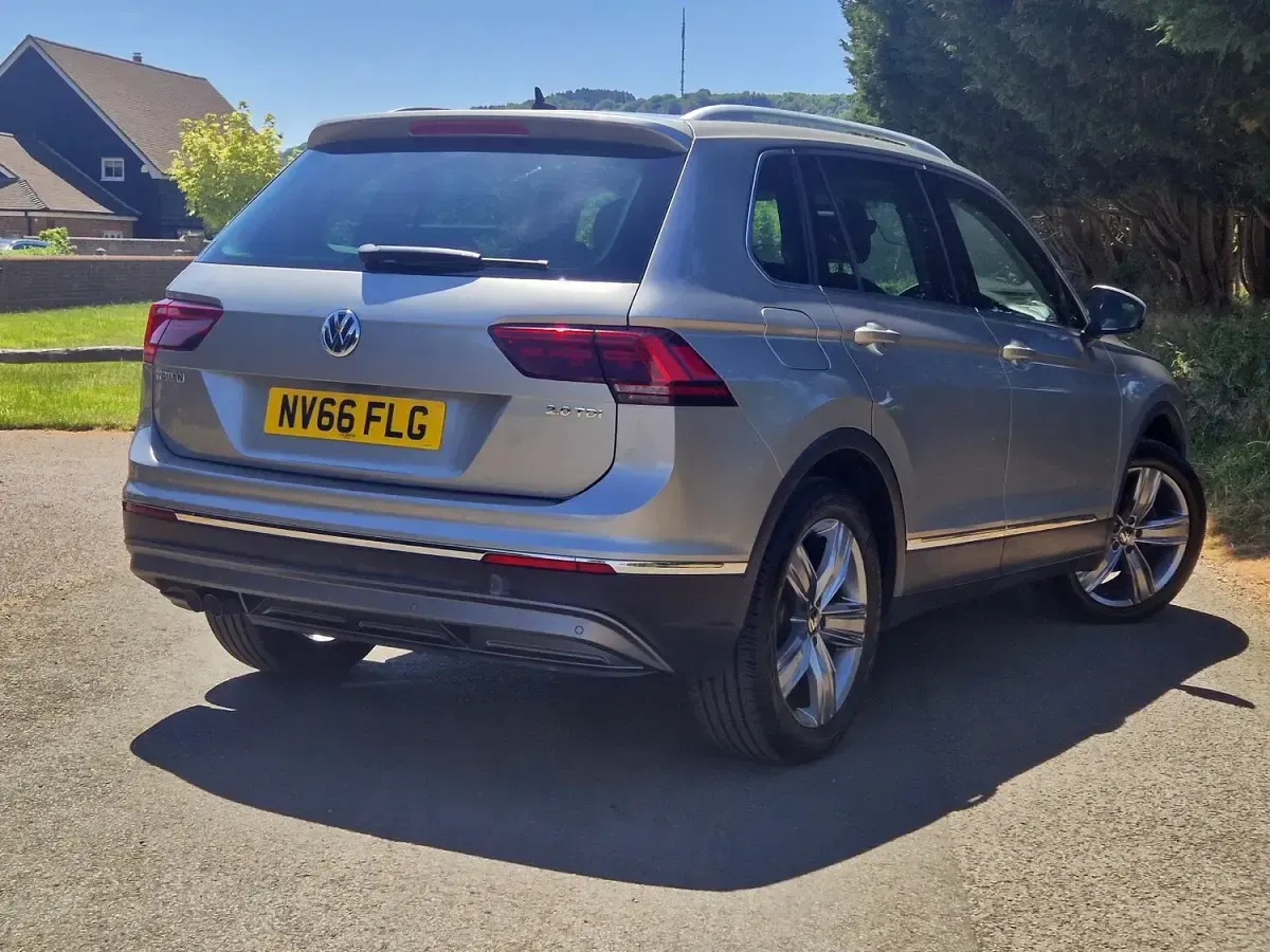 Used VW Tiguan SEL 150 HP (110 kW) 2016 Silver SUV