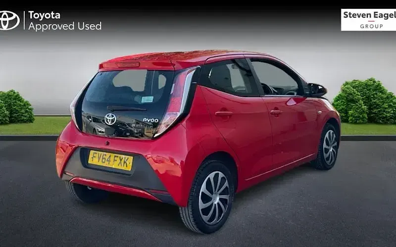Used Toyota Aygo X-play 69 HP (50 kW) 2018 Hatchback