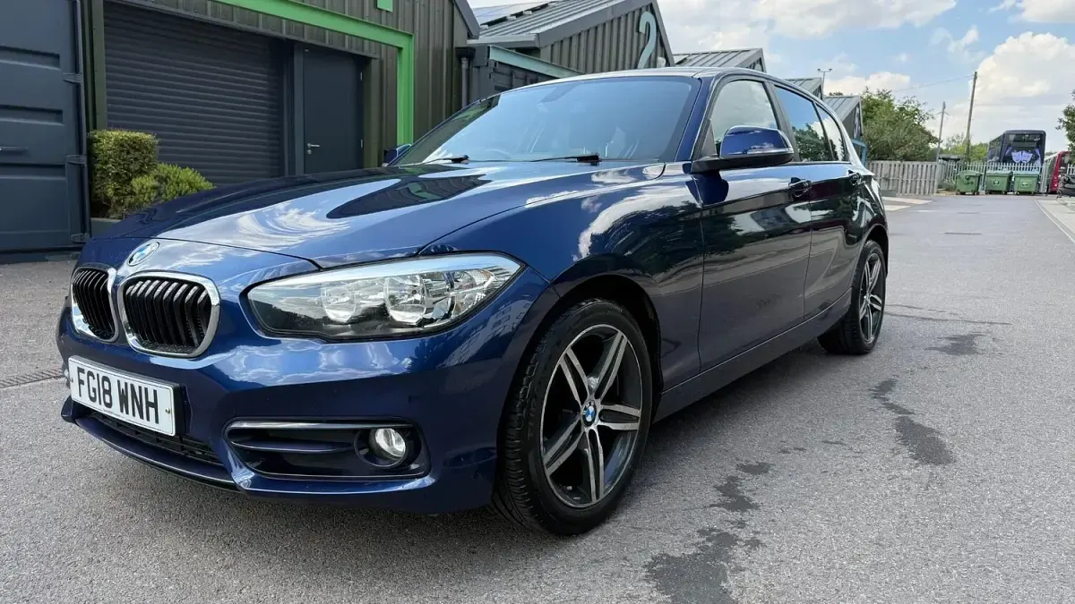 Used BMW 116 Sport Line 2018 Blue Hatchback