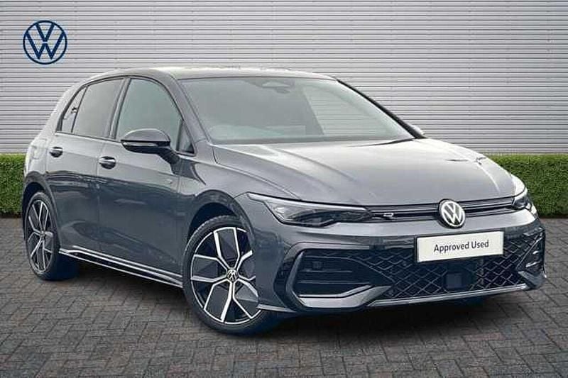 Used VW Golf VIII 150 HP (110 kW) 2025