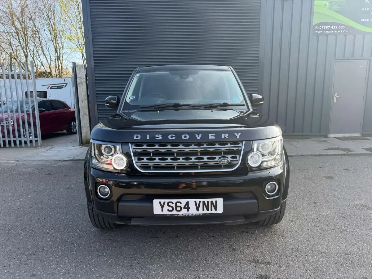 Used Land Rover Discovery SE 256 HP (188 kW) 2015 Black SUV