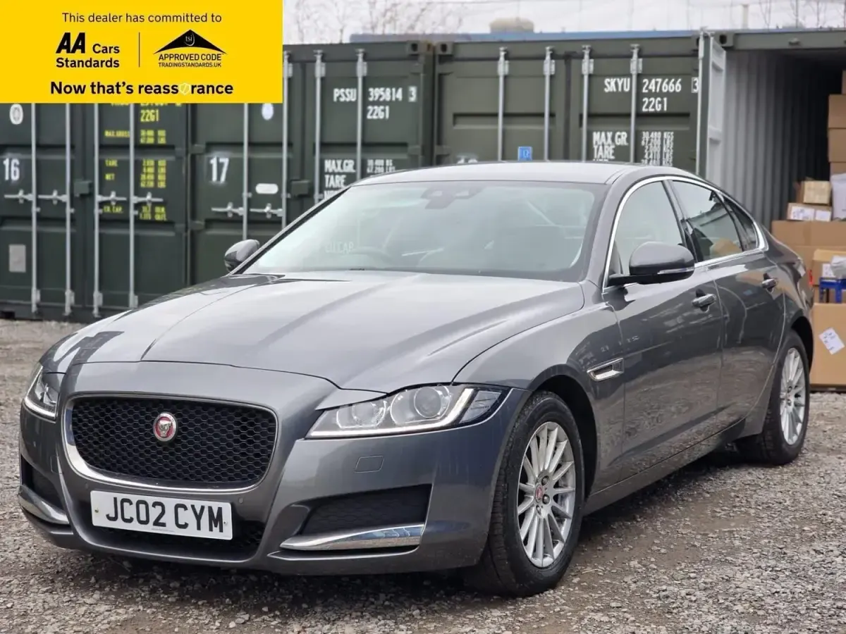 Second-hand Jaguar XF Prestige 163 CP (119 kW) 2016 Gri Berlinǎ