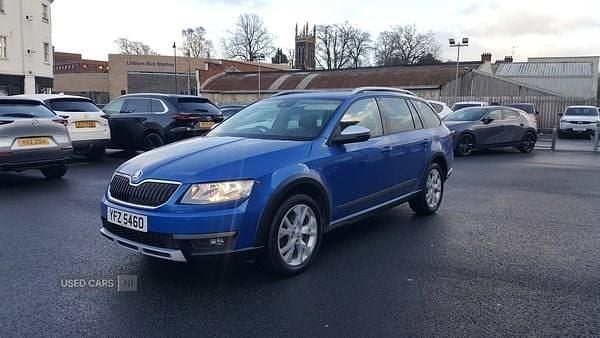 Used Skoda Octavia Scout 4x4 2015 Blue Hatchback