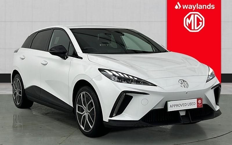 White Used 2024 MG MG4 EV Trophy Hatchback | £16,290 (Fair price) - Image 1/4