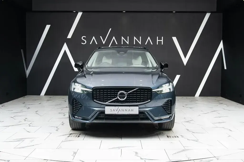 Used Volvo XC60 Plus 250 HP (183 kW) 2023 Blue SUV