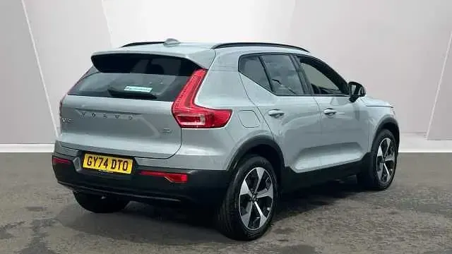 Used Volvo XC40 Plus 161 HP (118 kW) 2025 SUV