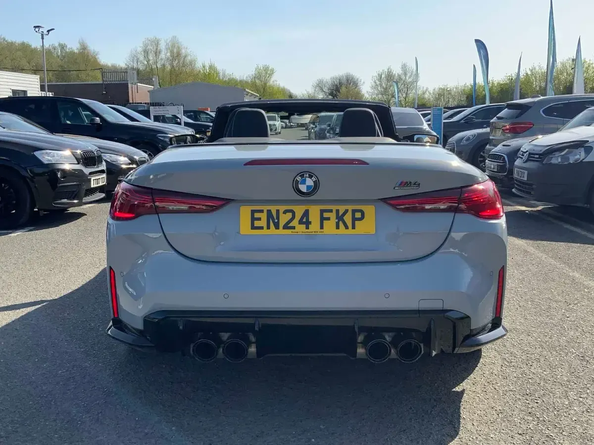 Używany BMW M4 Cabriolet Competition Edition 530 KM (389 kW) 2024 Szary Kabriolet