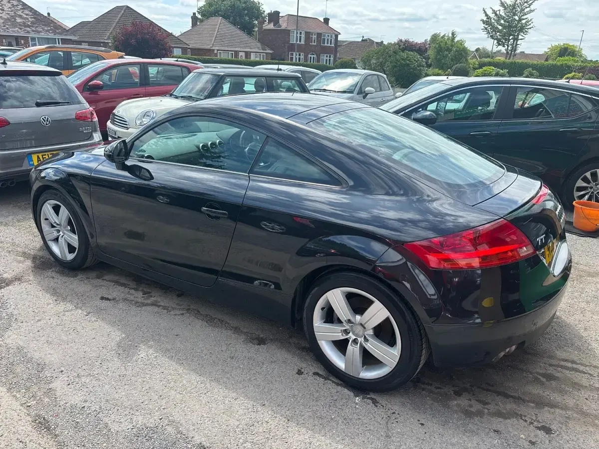 Used Audi TT 170 HP (125 kW) 2009 Black Coupe