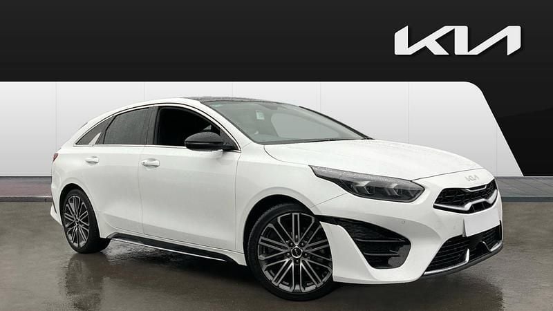 White Used 2025 Kia ProCeed GT-Line S Estate | £24,371 (Fair price) - Image 1/3