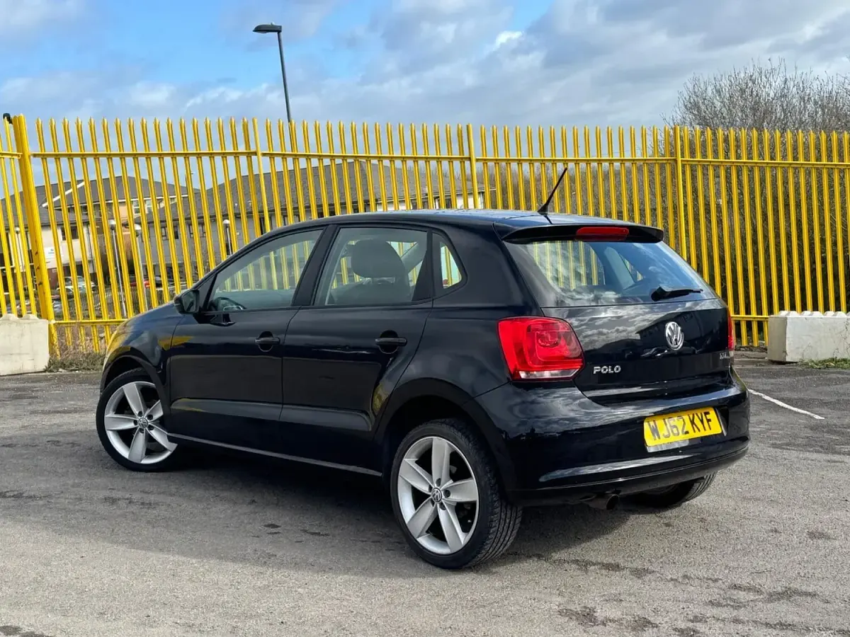 Used VW Polo SEL 105 HP (77 kW) 2012 Black Hatchback
