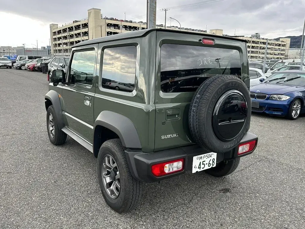 Begagnad Suzuki Jimny SZ5 2024 Grön SUV
