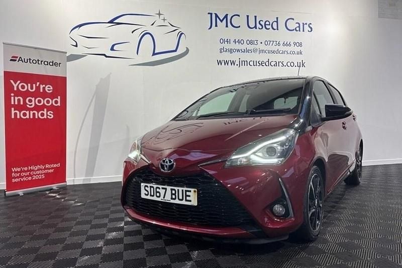Used Toyota Yaris Design 111 HP (81 kW) 2017