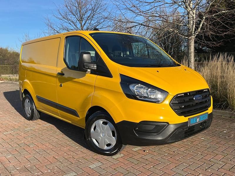 Used Ford Transit Custom 130 HP (95 kW) 2022 Yellow Van