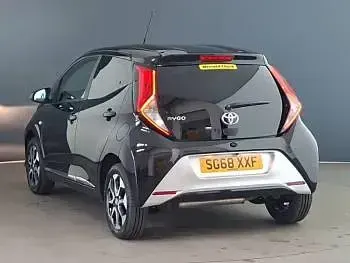 Used Toyota Aygo X-plore 69 HP (50 kW) 2018 Black Hatchback