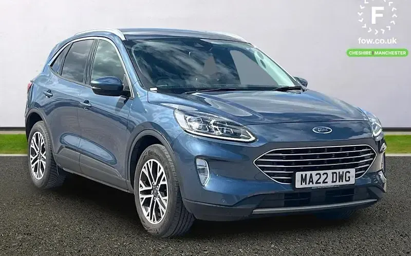 Usado Ford Kuga Titanium 150 HP (110 kW) 2022 SUV