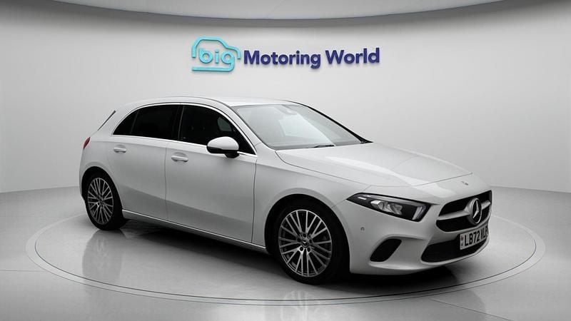 Begagnad Mercedes A180 Executive 136 HK (100 kW) 2022 Halvkombi