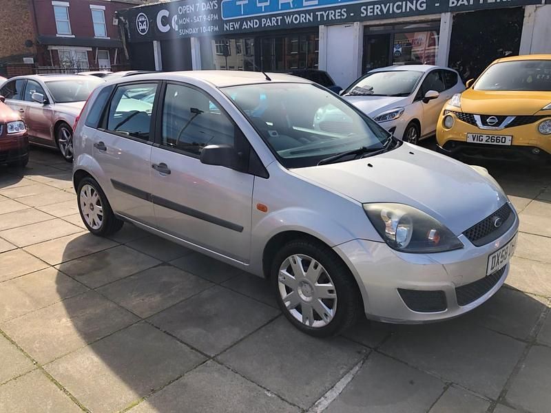 Used Ford Fiesta Style 96 HP (70 kW) 2009 Silver Hatchback