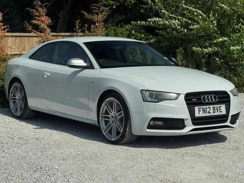 Used Audi S5 Comfort 333 HP (244 kW) 2012 White Coupe