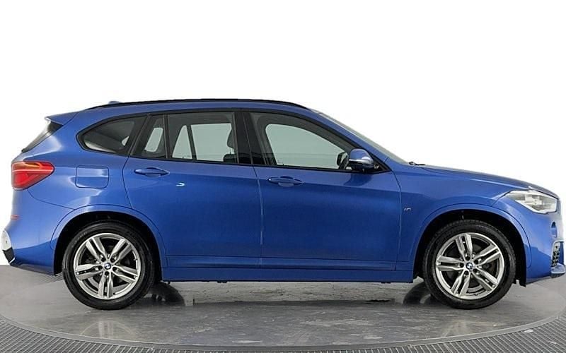 Begagnad BMW X1 xLine 192 HK (141 kW) 2018 Blå SUV