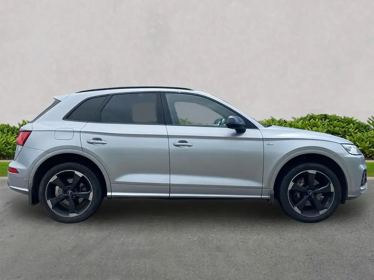 Used Audi Q5 Black Edition 245 HP (180 kW) 2020 Silver SUV