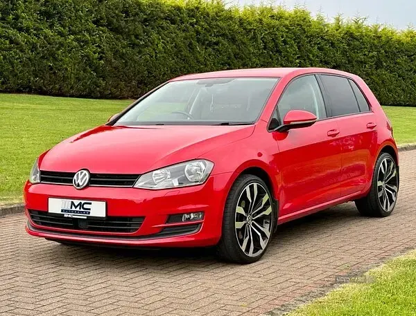 Used VW Golf VII Edition 2017 Red Hatchback