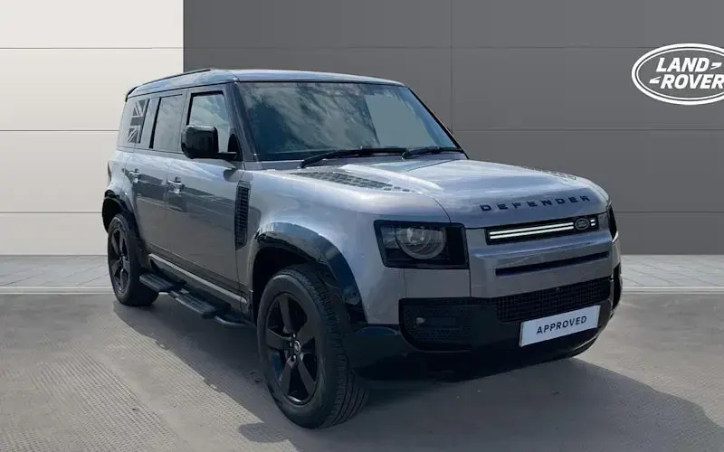 Usado Land Rover Defender HSE Dynamic 300 HP (220 kW) 2024 SUV