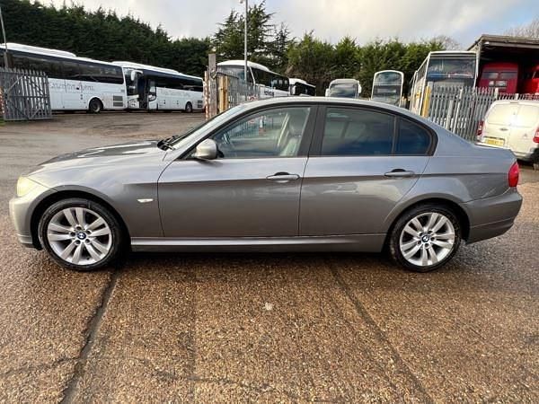 Used BMW 318 2010 Grey Sedan