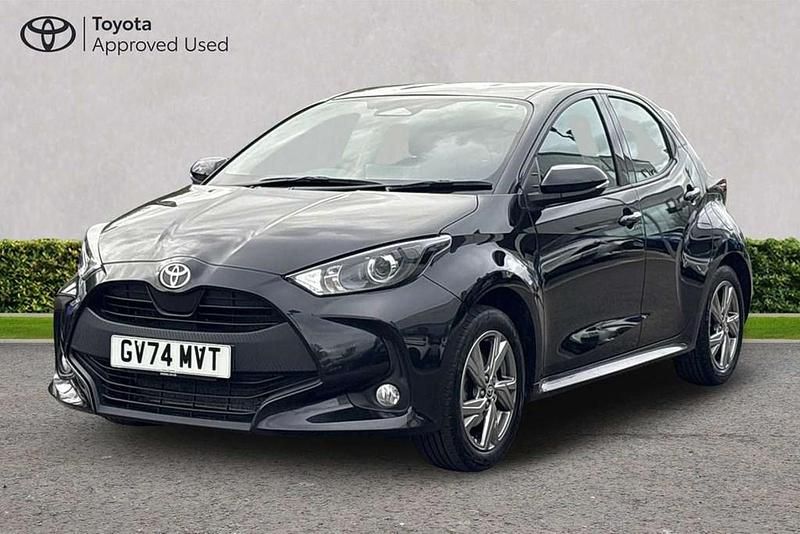 Used Toyota Yaris Hybrid 116 HP (85 kW) 2024 Eclipse black Hatchback