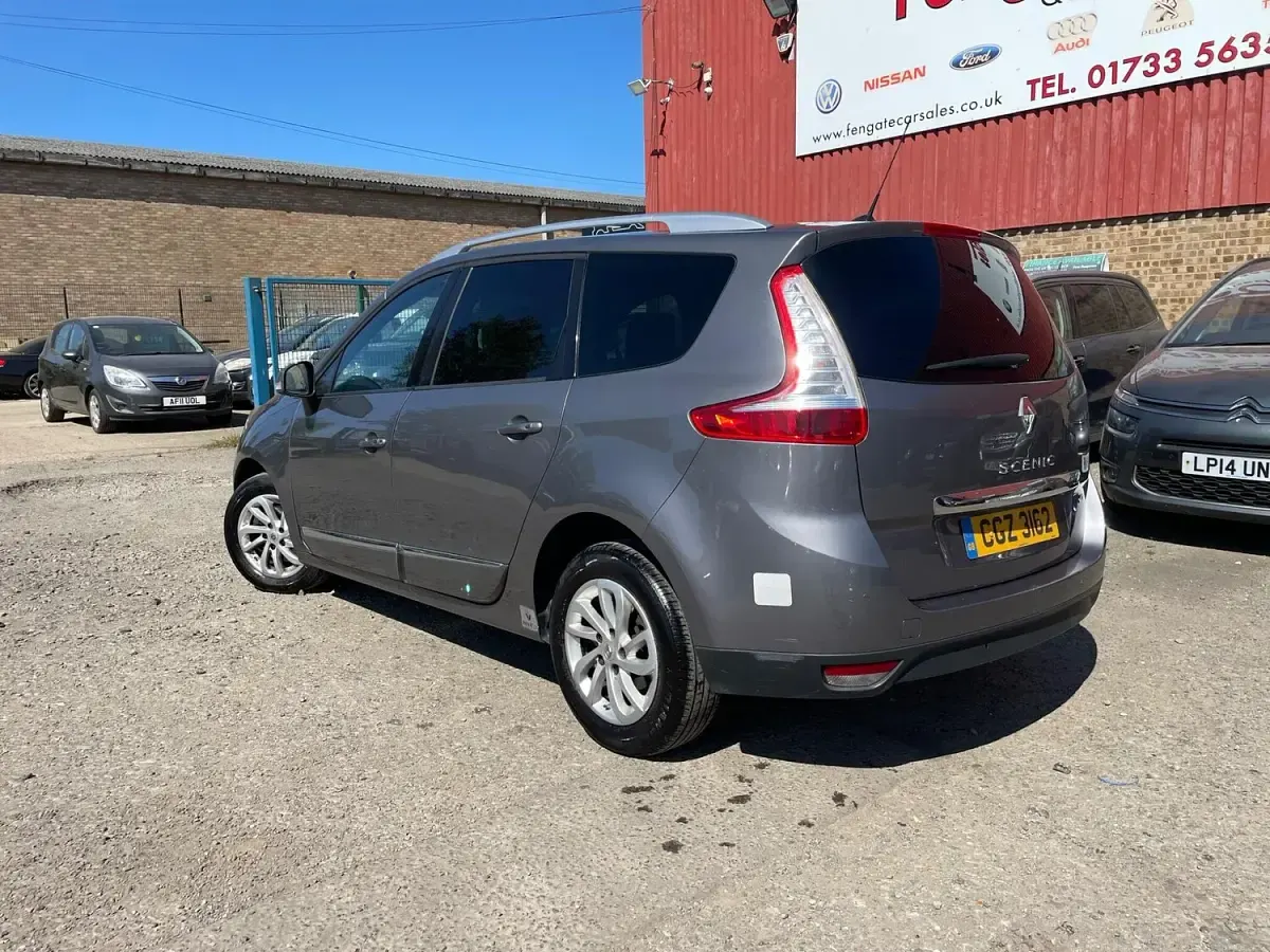 Used Renault Grand Scénic IV Dynamique 110 HP (80 kW) 2016 Grey MPV