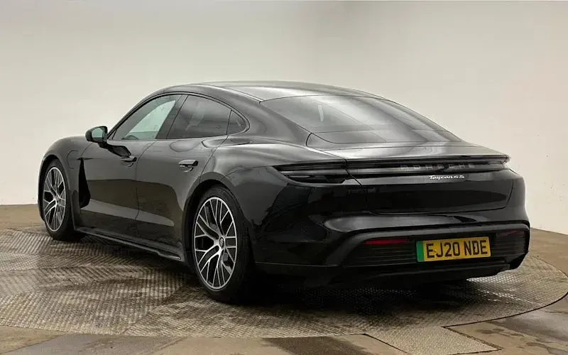 Used Porsche Taycan 419 kW (571 HP) 2023 Sedan