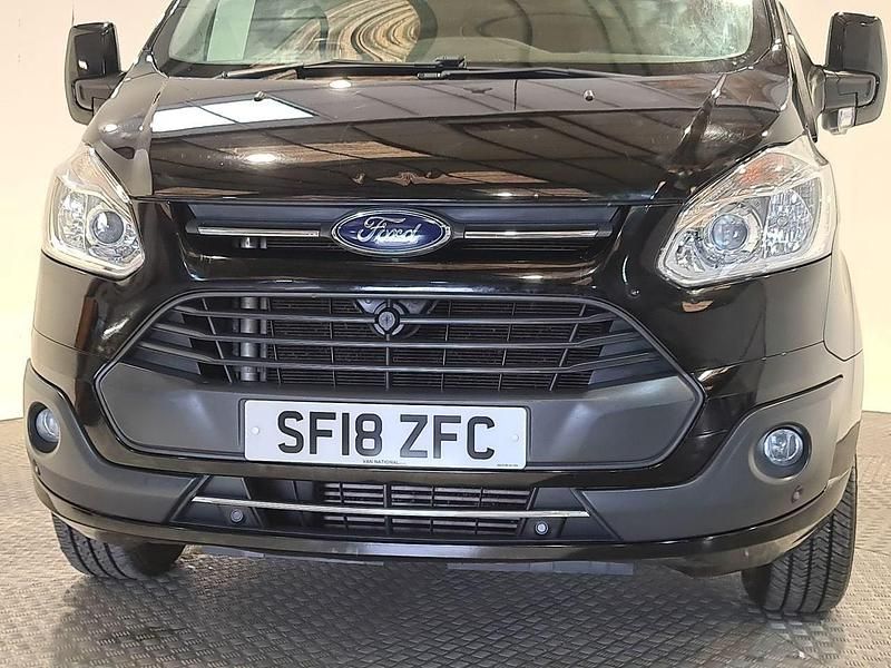 Used Ford Tourneo Titanium 130 HP (95 kW) 2018 Black MPV