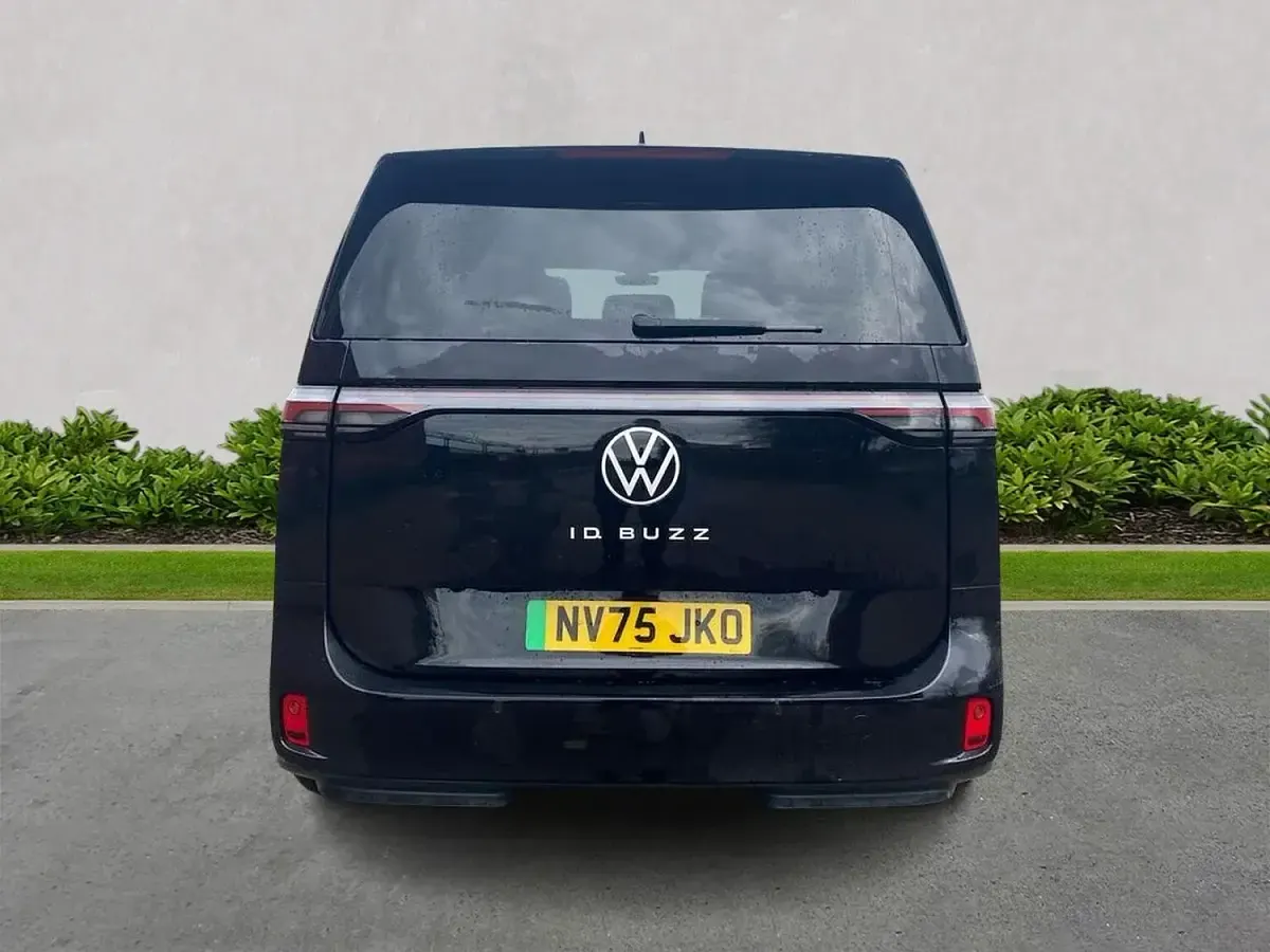 Used VW ID. Buzz Pro 210 kW (286 HP) 2025 Black MPV