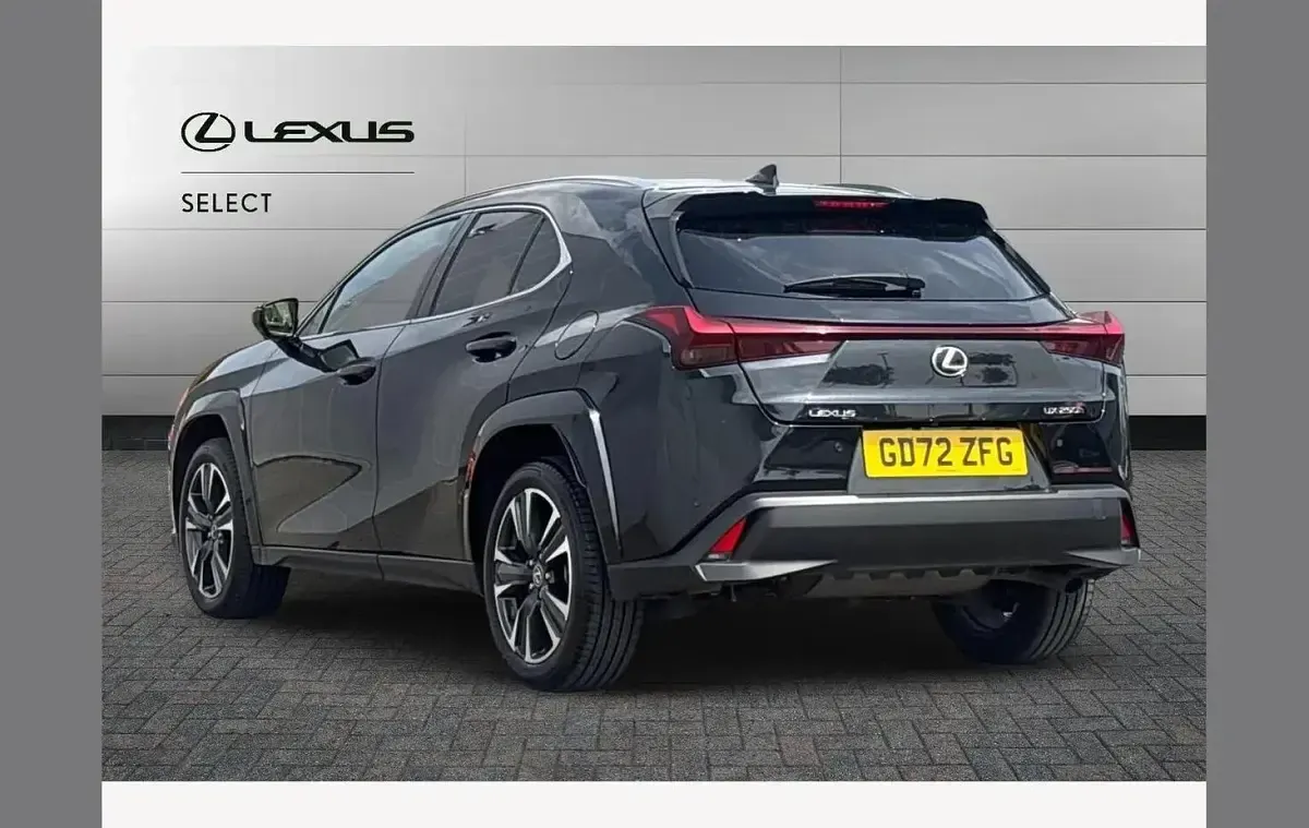 Used Lexus UX 250h 184 HP (135 kW) 2022 Black SUV