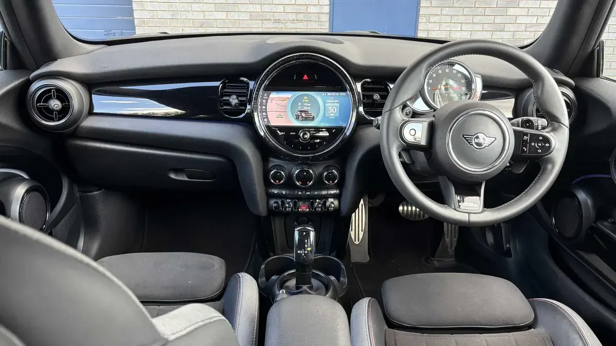 Used Mini Cooper S Hatch 176 HP (129 kW) 2022 Black Hatchback