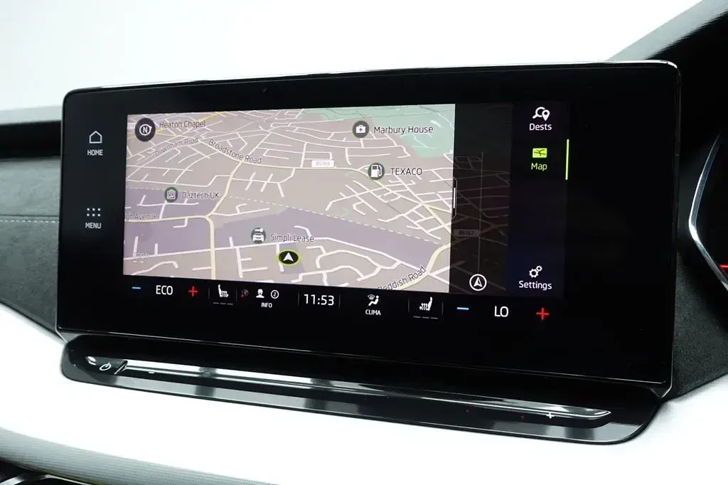 Używany Skoda Octavia SE L 204 KM (150 kW) 2022 Srebrny Kombi