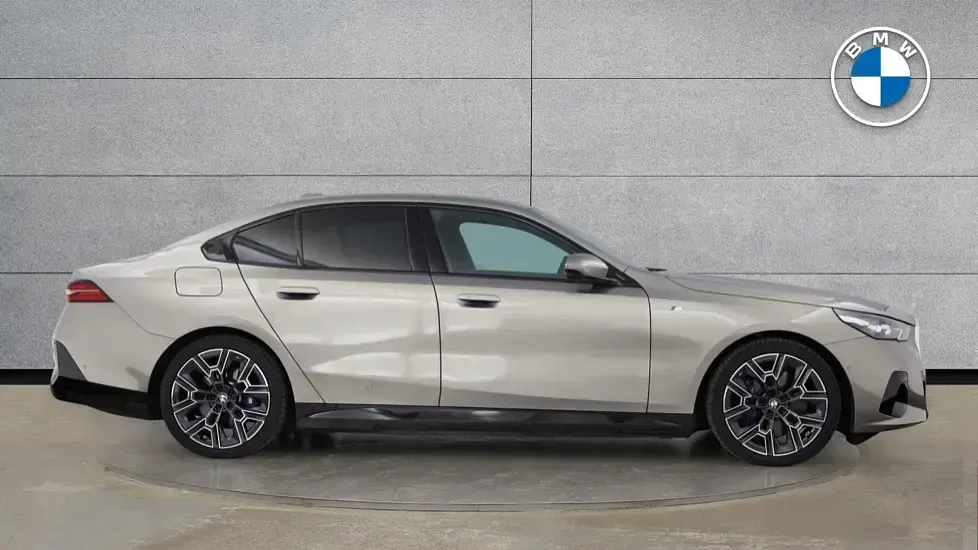 Used BMW i5 M Sport 246 kW (335 HP) 2025 Grey