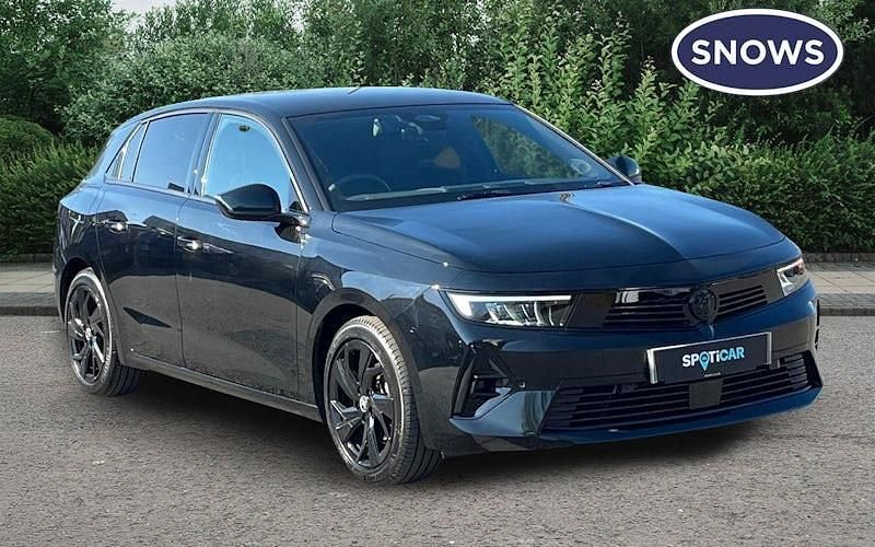 Used Vauxhall Astra 131 HP (96 kW) 2025 Black Hatchback