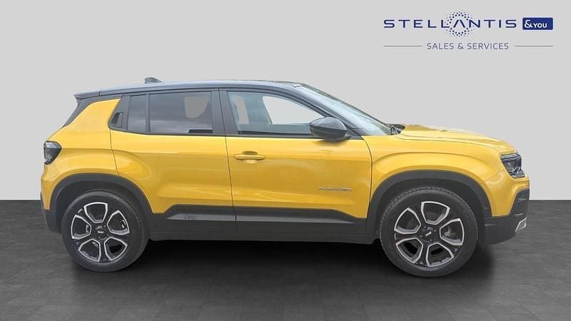 Used Jeep Avenger EV Summit 113 kW (154 HP) 2025 Black SUV