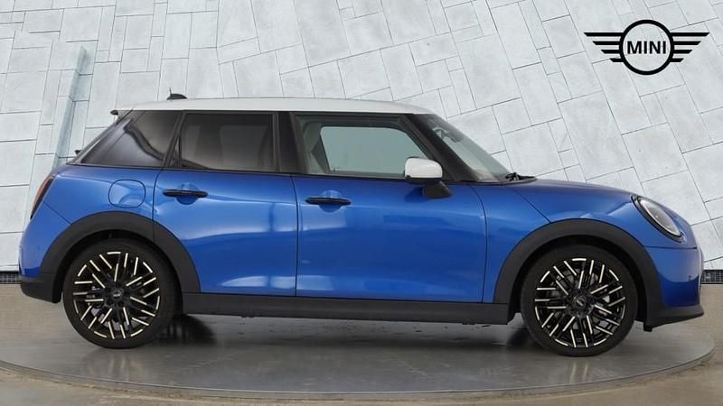 Used Mini Cooper Hatch 154 HP (113 kW) 2025 Blue Hatchback