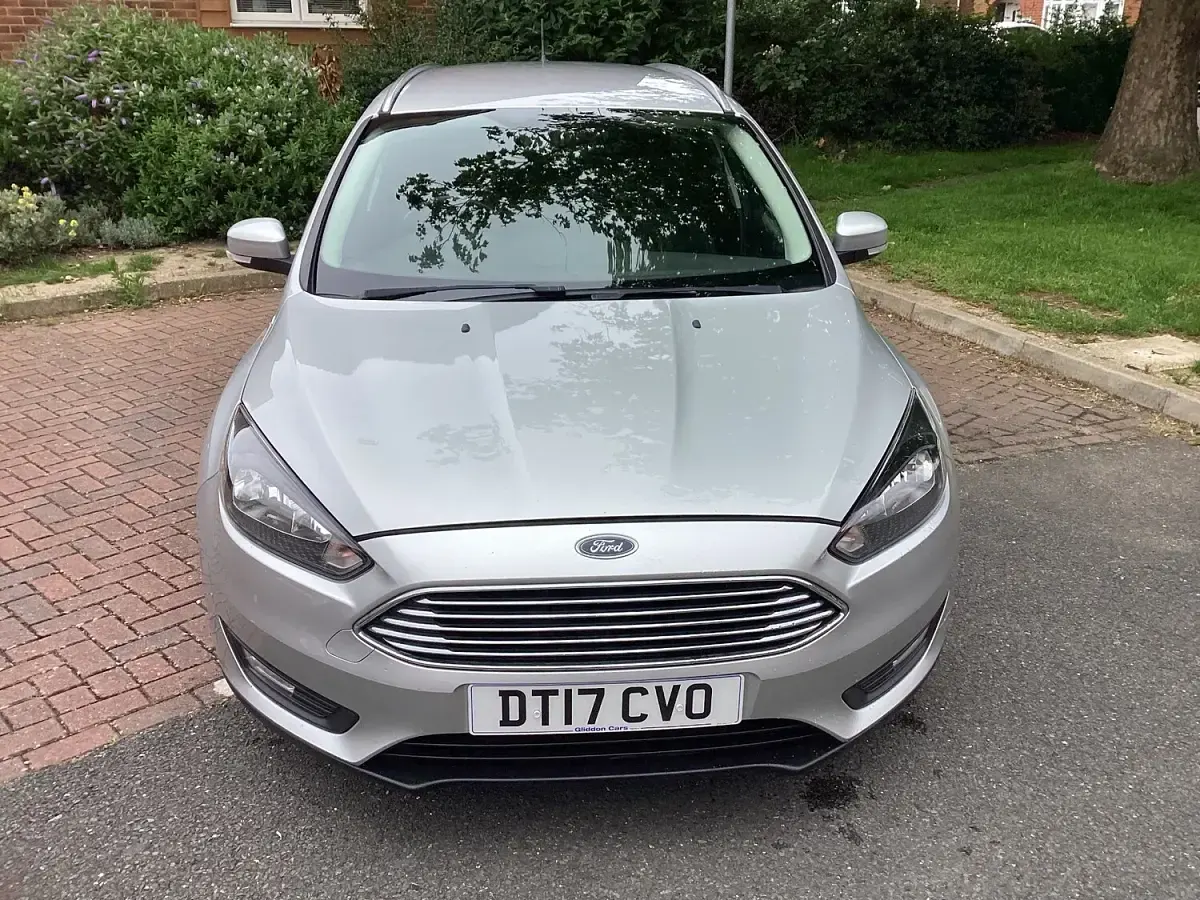 Used Ford Focus Zetec 120 HP (88 kW) 2017 Silver Estate