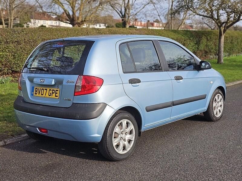 Used Hyundai Getz 97 HP (71 kW) 2007 Blue Hatchback