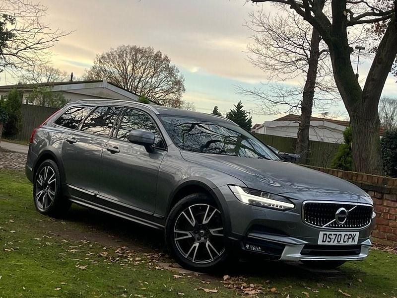 Used Volvo V90 CC Plus 190 HP (139 kW) 2020 Grey Estate