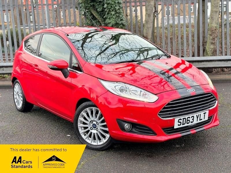 Used Ford Fiesta Titanium 2013 Red Hatchback