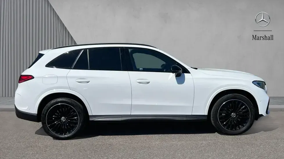 Used Mercedes GLC300e Urban 313 HP (230 kW) 2025 Polar white SUV