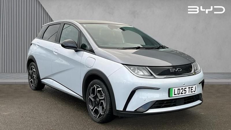 Used BYD Dolphin Design 150 kW (204 HP) 2025 White Hatchback