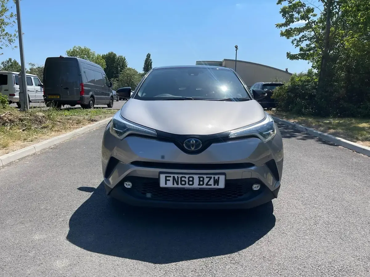 Used Toyota C-HR 122 HP (89 kW) 2018 Silver SUV