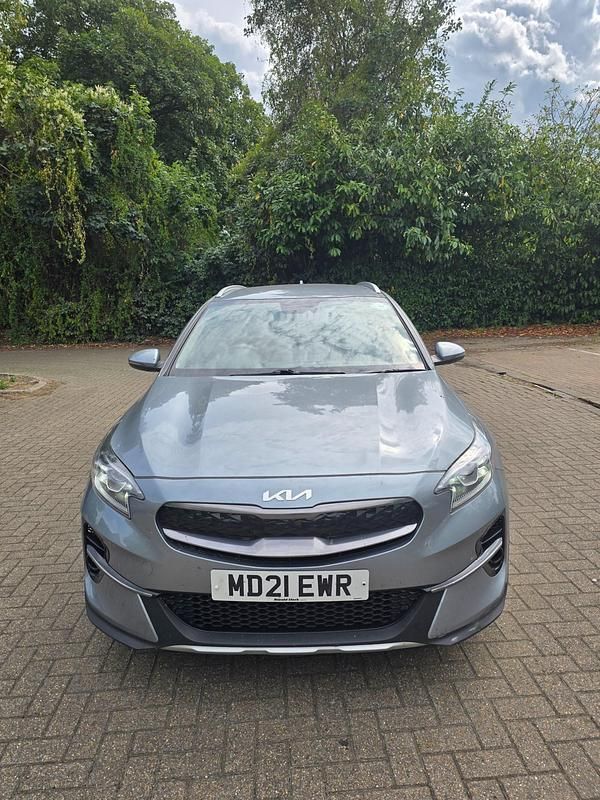 Silver Used 2021 Kia XCeed 3 SUV | £11,990 (Good price) - Image 1/4