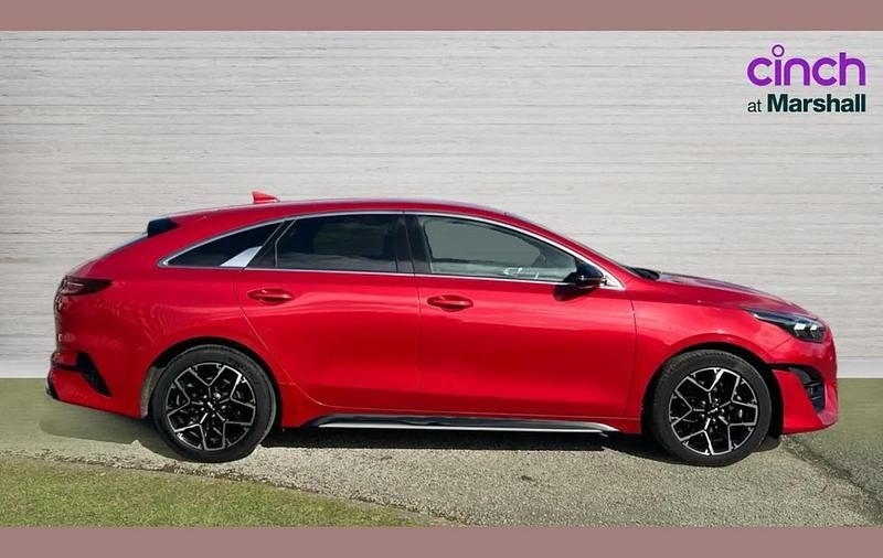 Used Kia ProCeed GT-Line 160 HP (117 kW) 2024 Red Estate